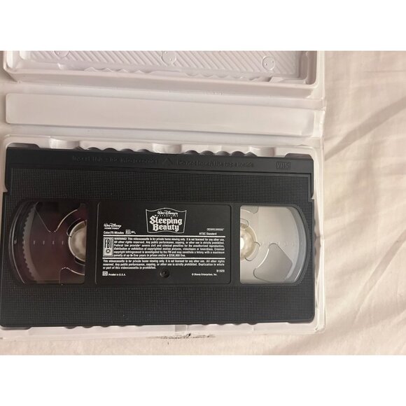 Walt Disney's Masterpiece Sleeping Beauty VHS Video Tape Limited Edition - Picture 2 of 4